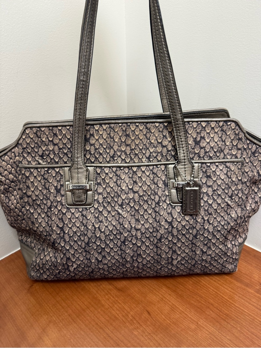 Coach CARRYALL Taylor Snake print tote handbag gunmetal Light Weight $398 - Picture 2 of 14
